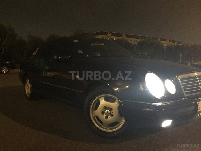Mercedes E 280 1997, 330,000 km - 2.8 l - Bakı