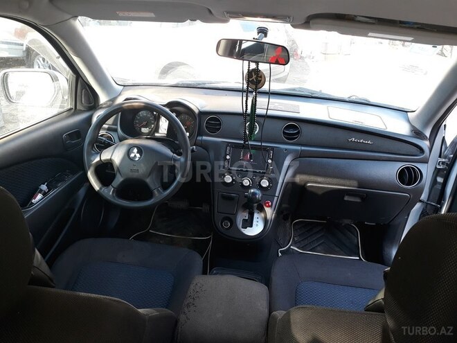 Mitsubishi Airtrek 2002, 287,389 km - 2.0 l - Bakı