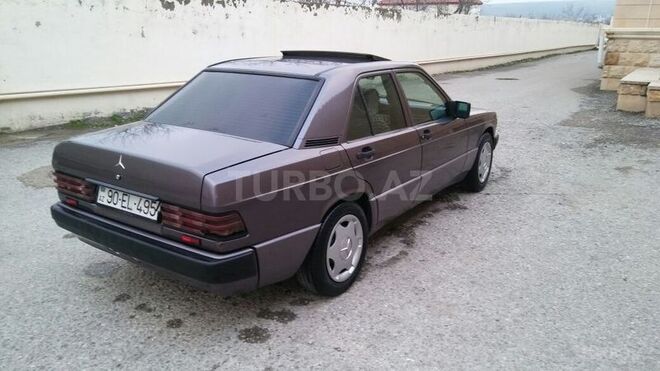 Mercedes 190 1991, 426,255 km - 1.8 l - Qobustan