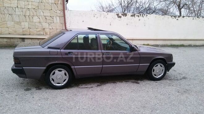 Mercedes 190 1991, 426,255 km - 1.8 l - Qobustan