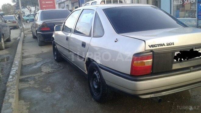 Opel Vectra 1994, 300,000 km - 2.0 l - Bakı