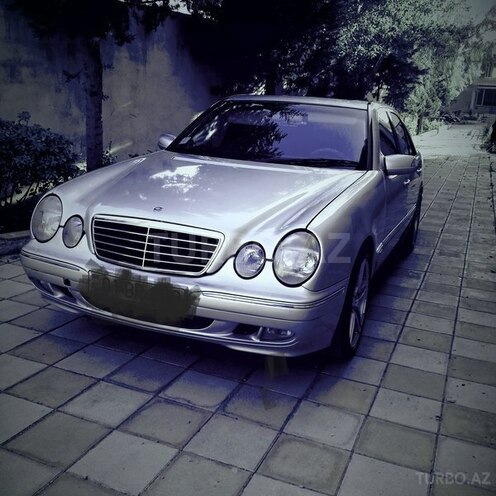 Mercedes E 220 1999, 43,000 km - 2.2 л - Bakı