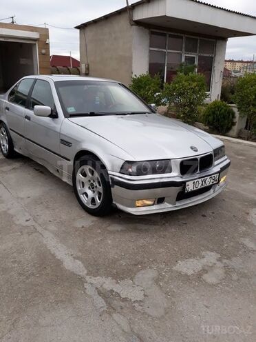 BMW 320 1991, 390,000 km - 2.0 l - Bakı