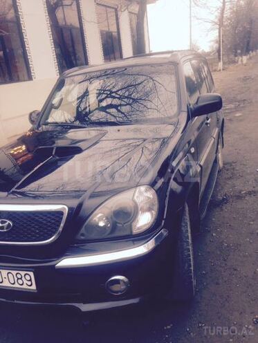 Hyundai Terracan 2003, 345,000 km - 2.9 l - Astara