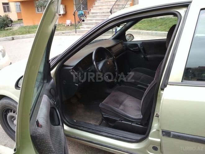 Opel Vectra 1997, 296,000 km - 1.8 l - Bakı