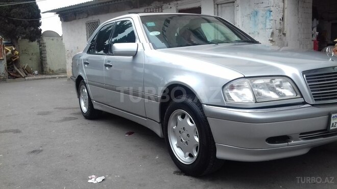 Mercedes C 230 1997, 206,589 km - 2.3 l - Bakı