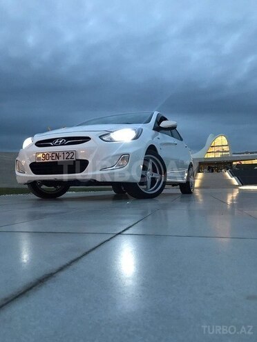 Hyundai Accent 2012, 196,745 km - 1.6 l - Bakı