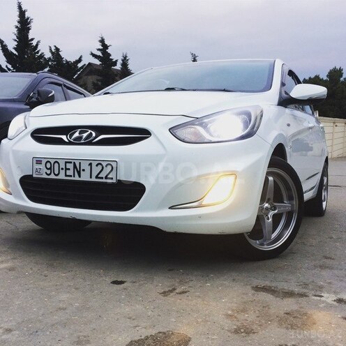 Hyundai Accent 2012, 196,745 km - 1.6 l - Bakı