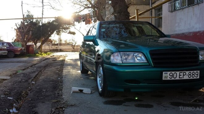 Mercedes C 180 2000, 208,700 km - 1.8 l - Bakı