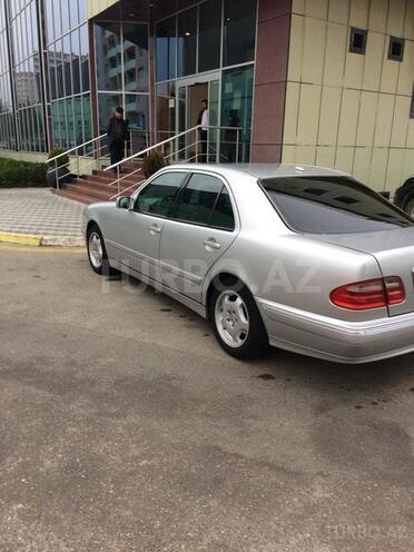 Mercedes E 240 2000, 400,000 km - 2.6 l - Sumqayıt
