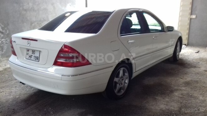 Mercedes C 240 2003, 235,532 km - 2.6 l - Gəncə