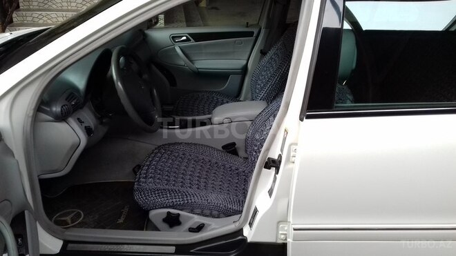 Mercedes C 240 2003, 235,532 km - 2.6 l - Gəncə