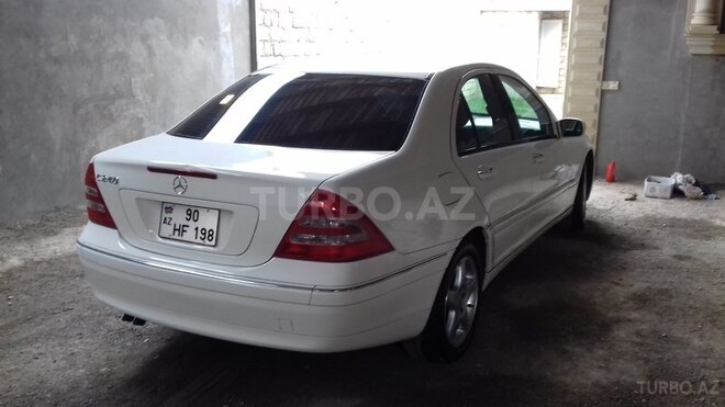 Mercedes C 240 2003, 235,532 km - 2.6 l - Gəncə