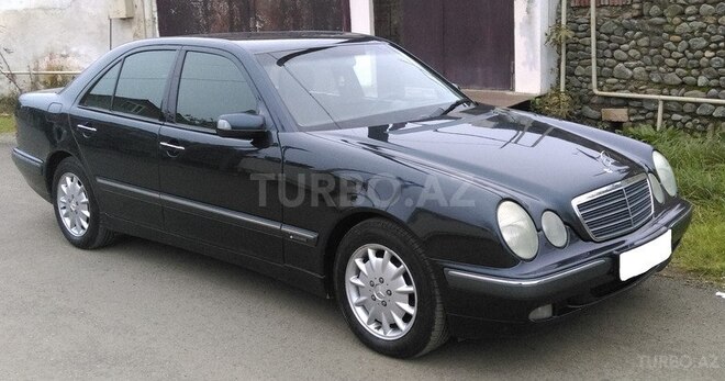 Mercedes E 220 2000, 281,000 km - 2.2 l - Bakı