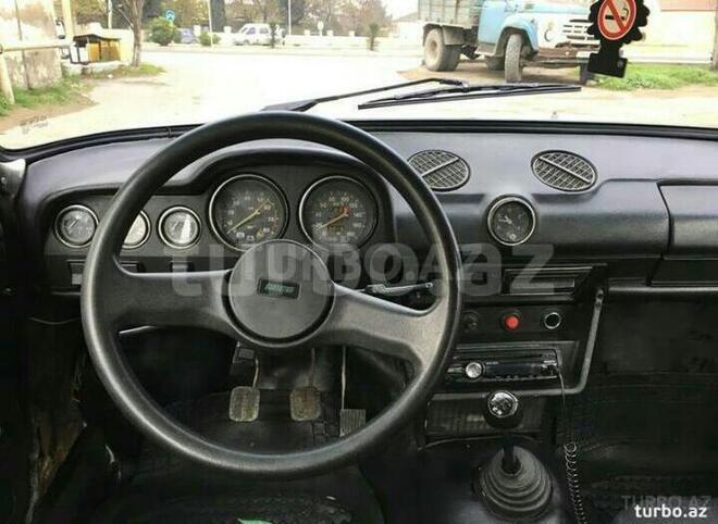 LADA (VAZ) 21011 1984, 230,000 km - 1.3 l - Bakı
