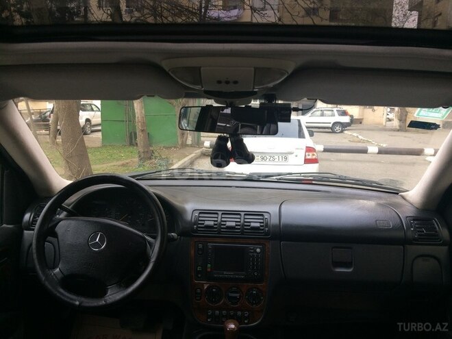 Mercedes ML 320 2001, 245,000 km - 3.2 л - Bakı
