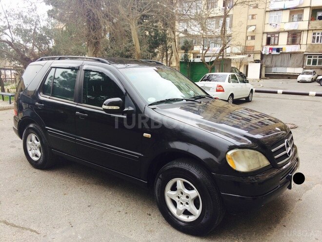 Mercedes ML 320 2001, 245,000 km - 3.2 л - Bakı