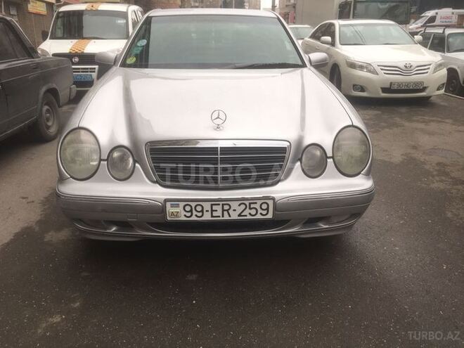 Mercedes E 220 2000, 262,501 km - 2.2 л - Bakı