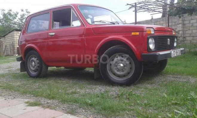 LADA (VAZ) Niva 1980, 200,000 km - 1.6 l - Astara