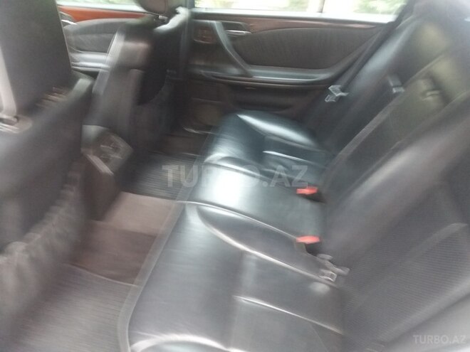 Mercedes E 270 2000, 300,000 km - 2.7 l - Bakı