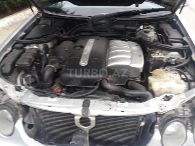 Mercedes E 270 2000, 300,000 km - 2.7 l - Bakı
