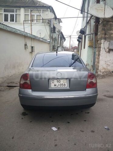 Volkswagen Passat 2001, 280,000 km - 1.8 l - Bakı