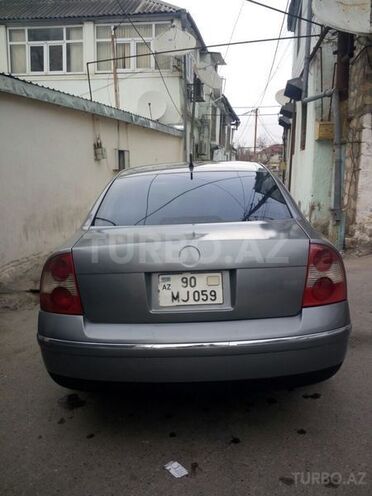 Volkswagen Passat 2001, 280,000 km - 1.8 l - Bakı