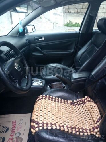 Volkswagen Passat 2001, 280,000 km - 1.8 l - Bakı