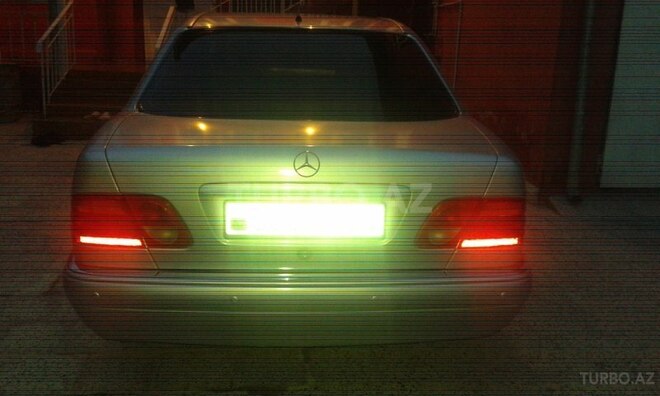 Mercedes E 200 1997, 278,000 km - 0.2 l - Lənkəran