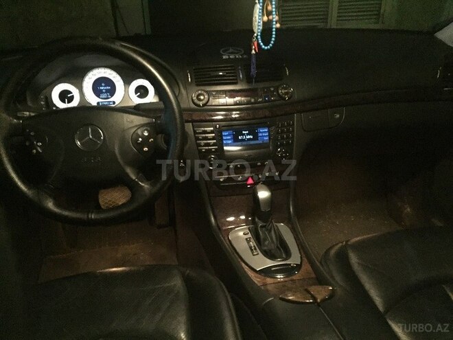 Mercedes E 320 2004, 270,000 km - 3.2 l - Bakı