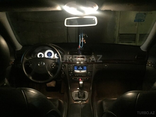 Mercedes E 320 2004, 270,000 km - 3.2 l - Bakı