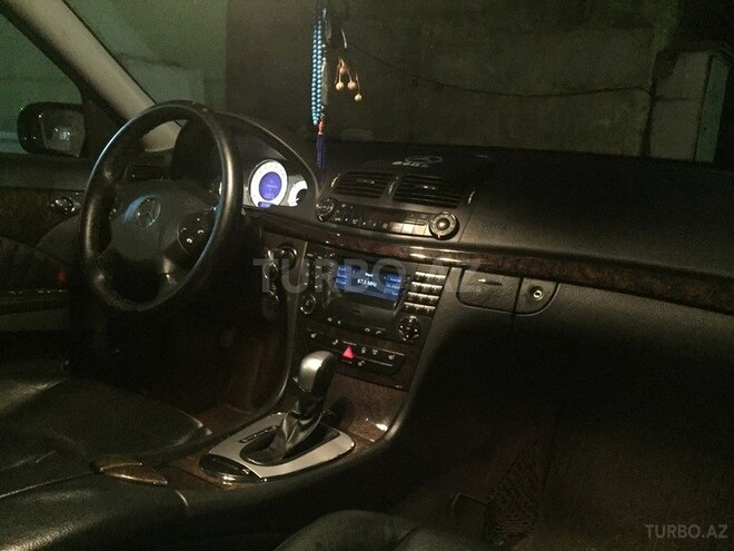 Mercedes E 320 2004, 270,000 km - 3.2 l - Bakı