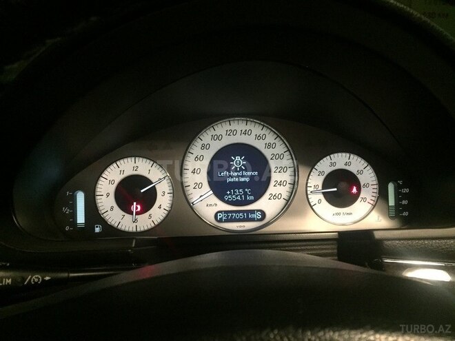 Mercedes E 320 2004, 270,000 km - 3.2 l - Bakı