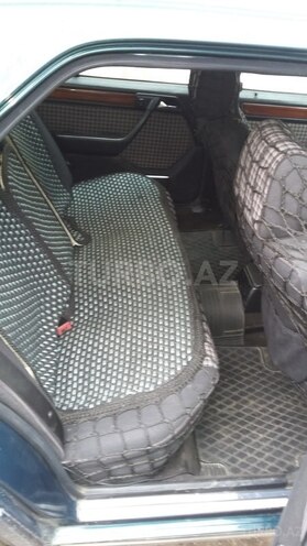 Mercedes E 280 1995, 269,989 km - 2.8 l - Bakı
