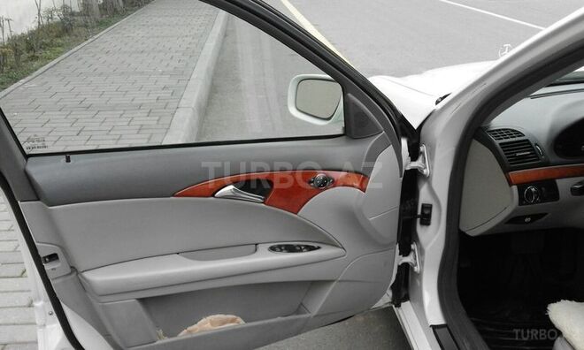 Mercedes E 200 2006, 176,000 km - 2.0 l - Şəmkir