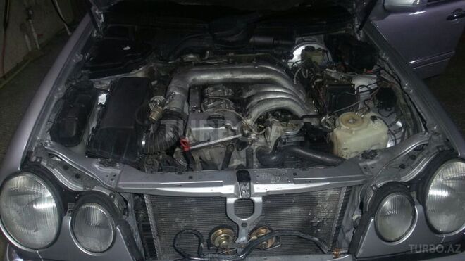 Mercedes E 300 1996, 285,637 km - 3.0 л - Bakı