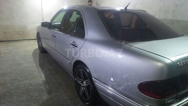 Mercedes E 300 1996, 285,637 km - 3.0 л - Bakı