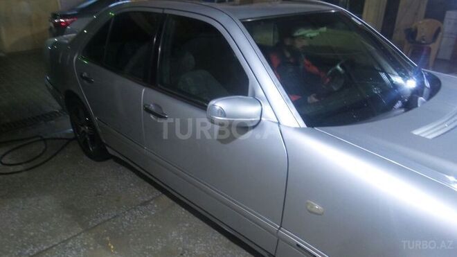 Mercedes E 300 1996, 285,637 km - 3.0 л - Bakı