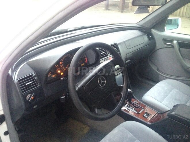 Mercedes C 230 1999, 197,865 km - 2.3 l - Bakı