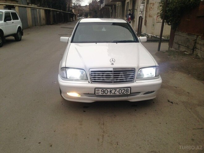 Mercedes C 230 1999, 197,865 km - 2.3 l - Bakı