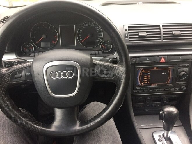 Audi A4 2005, 236,000 km - 2.0 l - Bakı