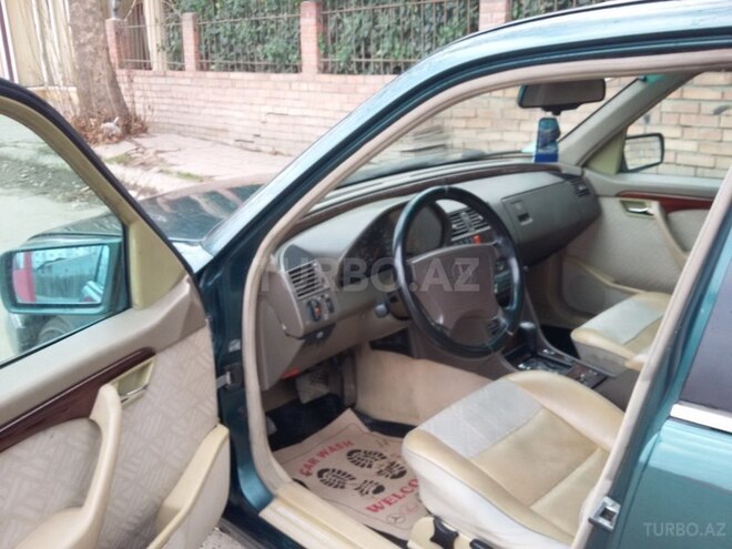 Mercedes C 180 1995, 225,654 km - 1.8 l - Gəncə