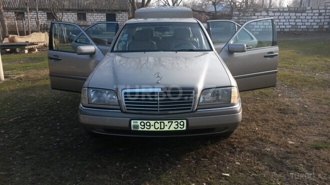 Mercedes C 230 1997, 233,000 km - 2.3 l - Bakı