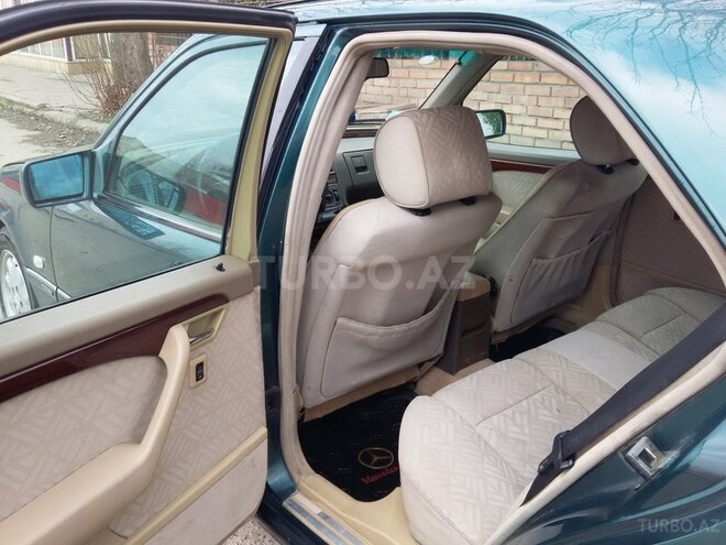 Mercedes C 180 1995, 225,654 km - 1.8 l - Gəncə