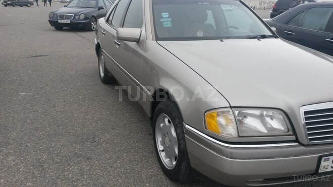Mercedes C 230 1997, 233,000 km - 2.3 l - Bakı