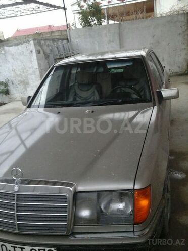 Mercedes E 230 1992, 386,321 km - 2.3 l - Bakı