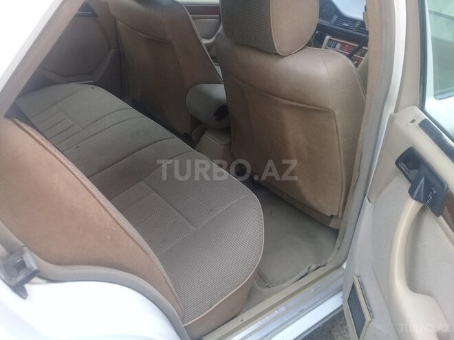 Mercedes E 220 1995, 400,000 km - 2.2 л - Bakı