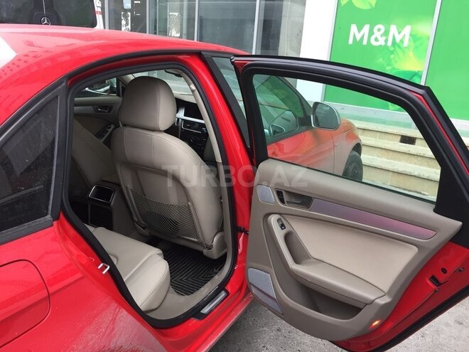 Audi A4 2009, 175,000 km - 2.0 л - Bakı