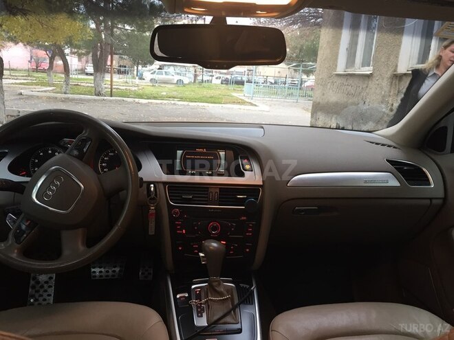 Audi A4 2009, 175,000 km - 2.0 л - Bakı