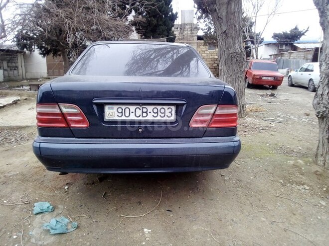 Mercedes E 200 2000, 180,000 km - 2.0 l - Bakı